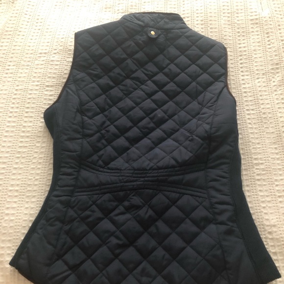 Navy Blue Puffer Vest - Picture 2 of 3